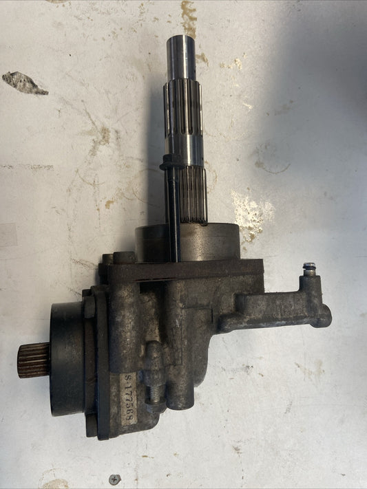02 Honda VTX1800 Side Gear Drive Gears Pinion 21100-MCV-R10